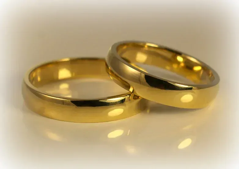 Klasické obrúčky 4 mm žlté zlato polguľaté