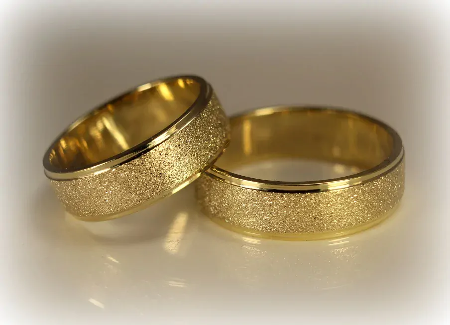 Svadobné obrúčky žlté zlato 14 K 042
