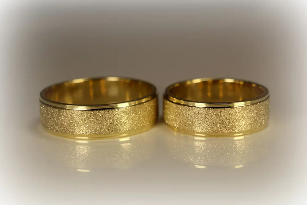 Svadobné obrúčky žlté zlato 14 K 042